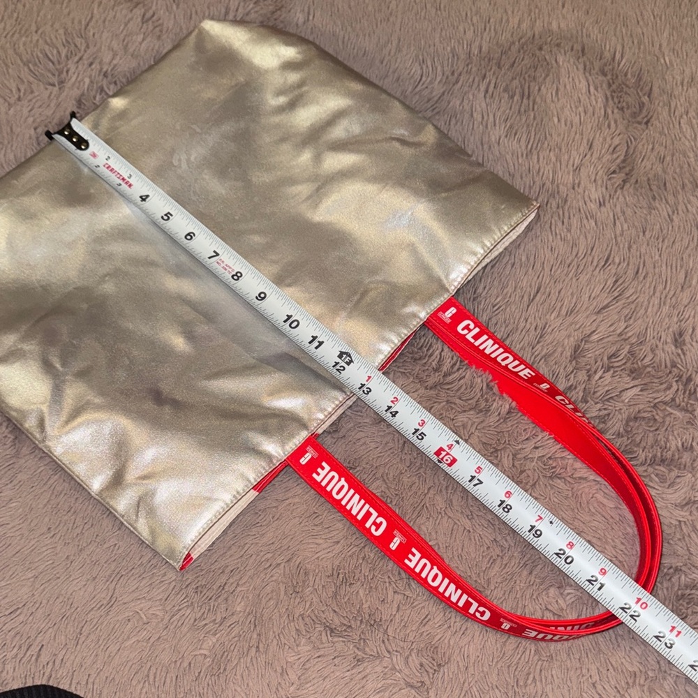 Clinique Metallic Silver Tote with Red Handles Candy Cane Interior Shoulder Bag - Picture 5 of 9